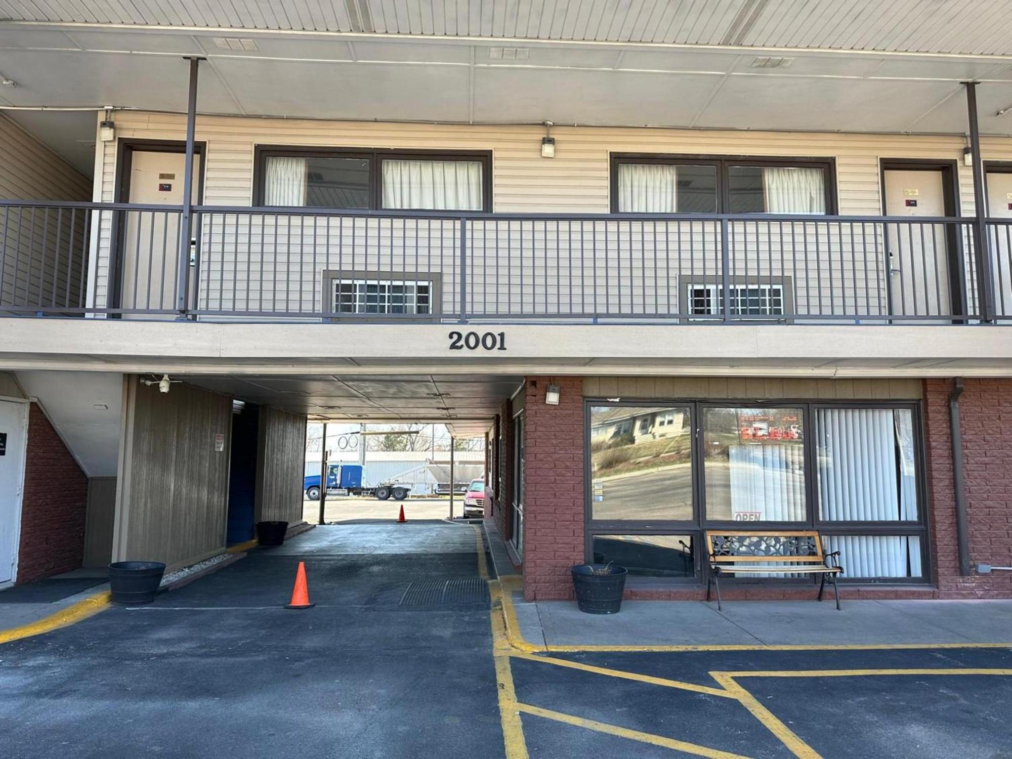 Stay Inn By Oyo Near I 80 Lincoln West 外观 照片