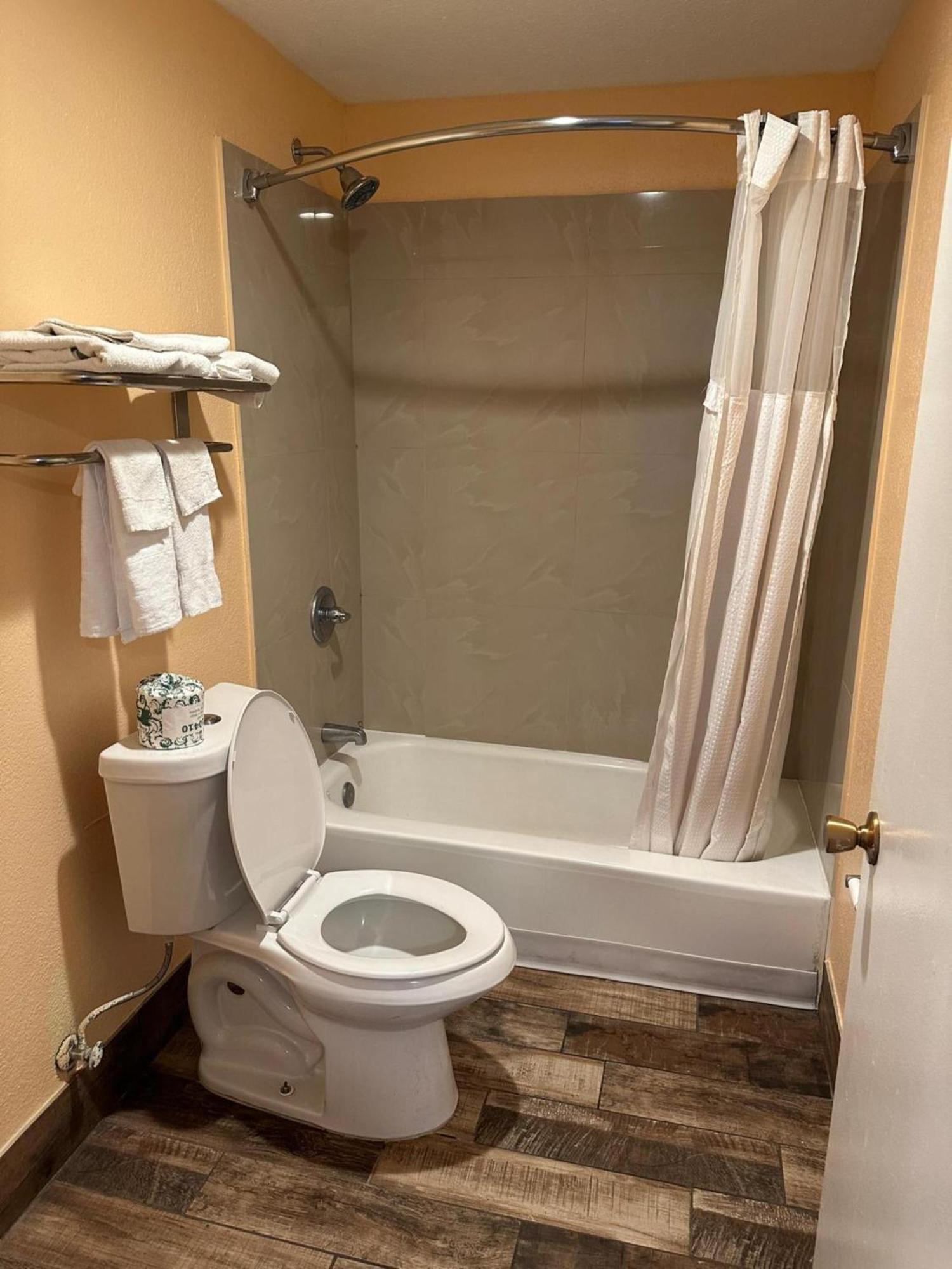 Stay Inn By Oyo Near I 80 Lincoln West 外观 照片
